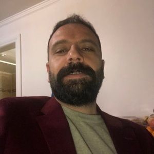 Meet your Posher, Ergin